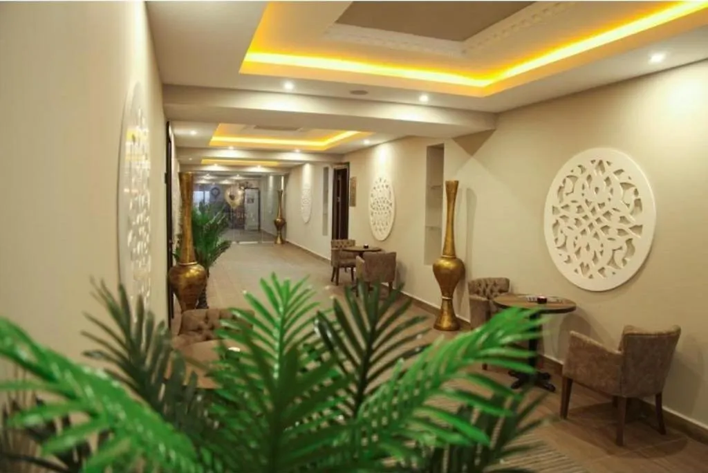 Jasmine Court Hotel Central Beachfront Location !-1