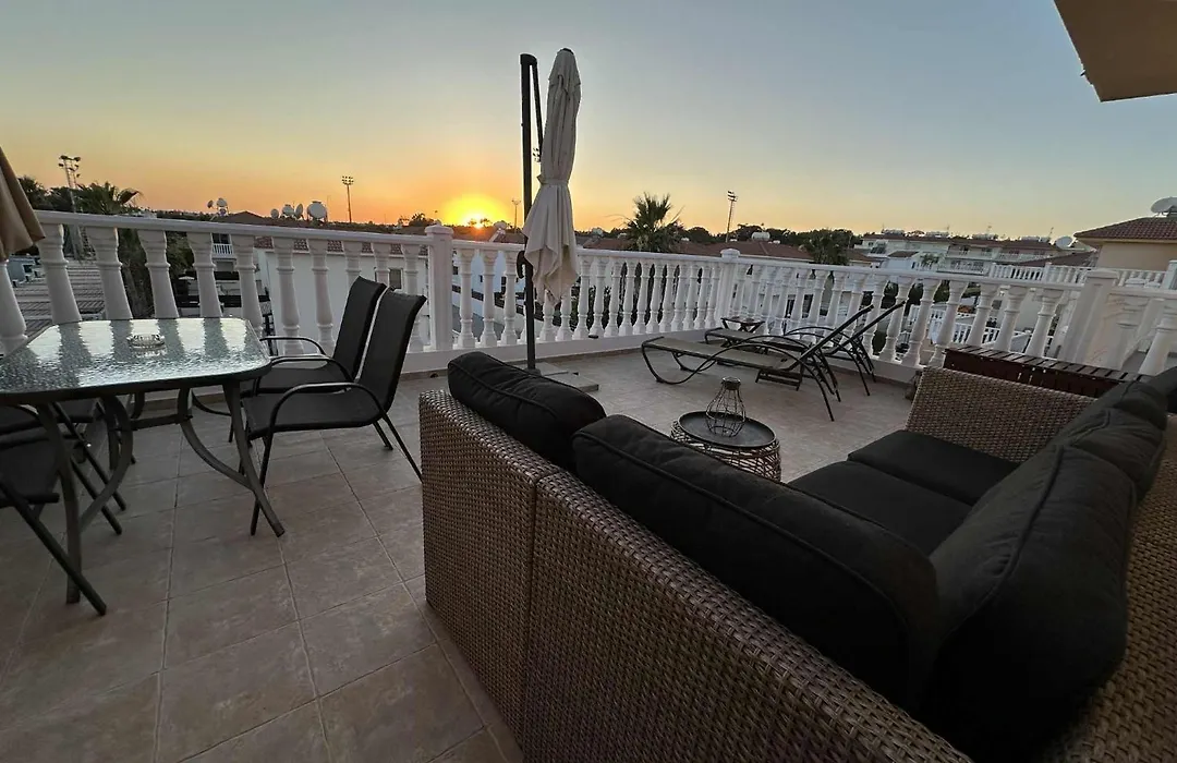 Nissi Golden Sands Lome-1