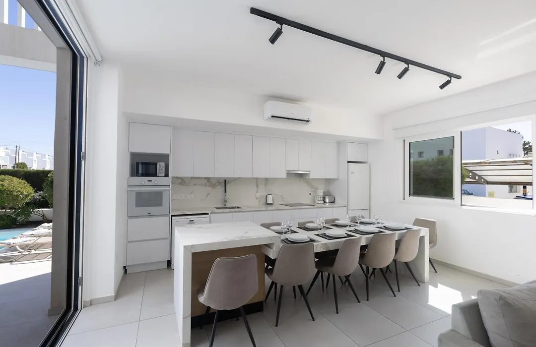 Kube Luxury Villas-1