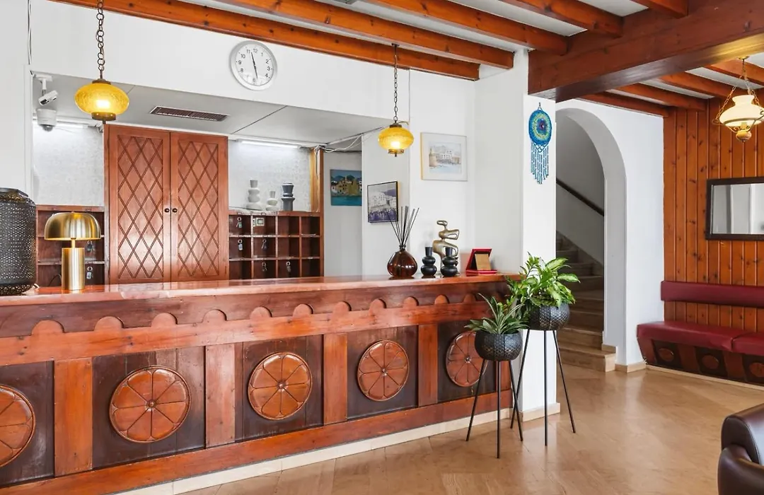 Kyrenia British Harbour Hotel-1
