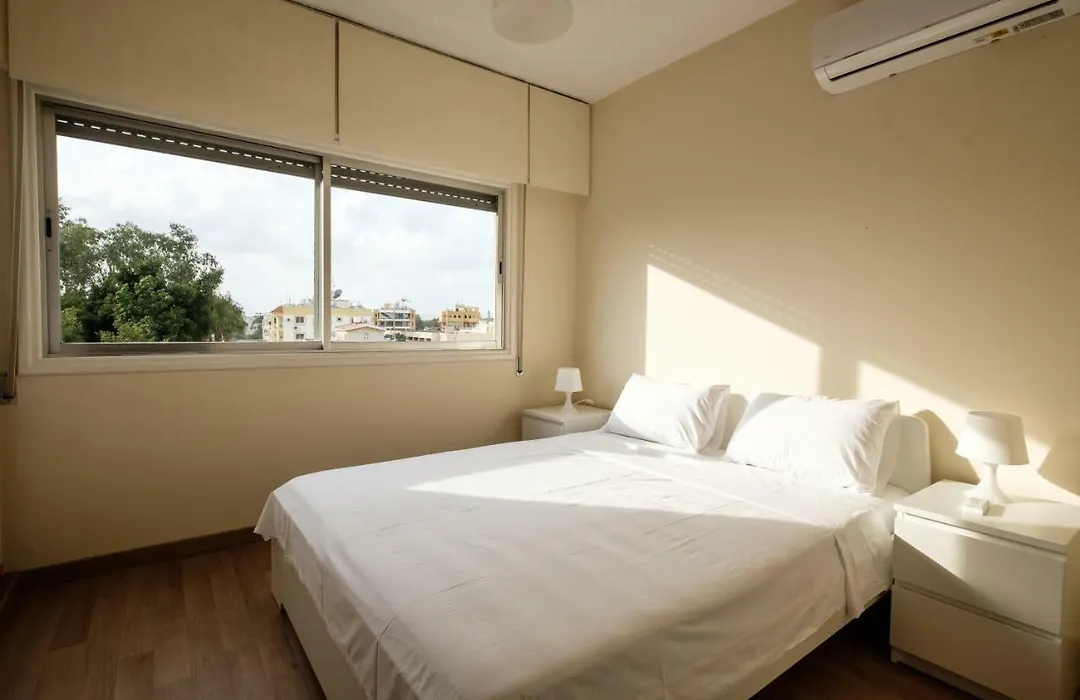 Spacious 2Bdr @ Mackenzie-1