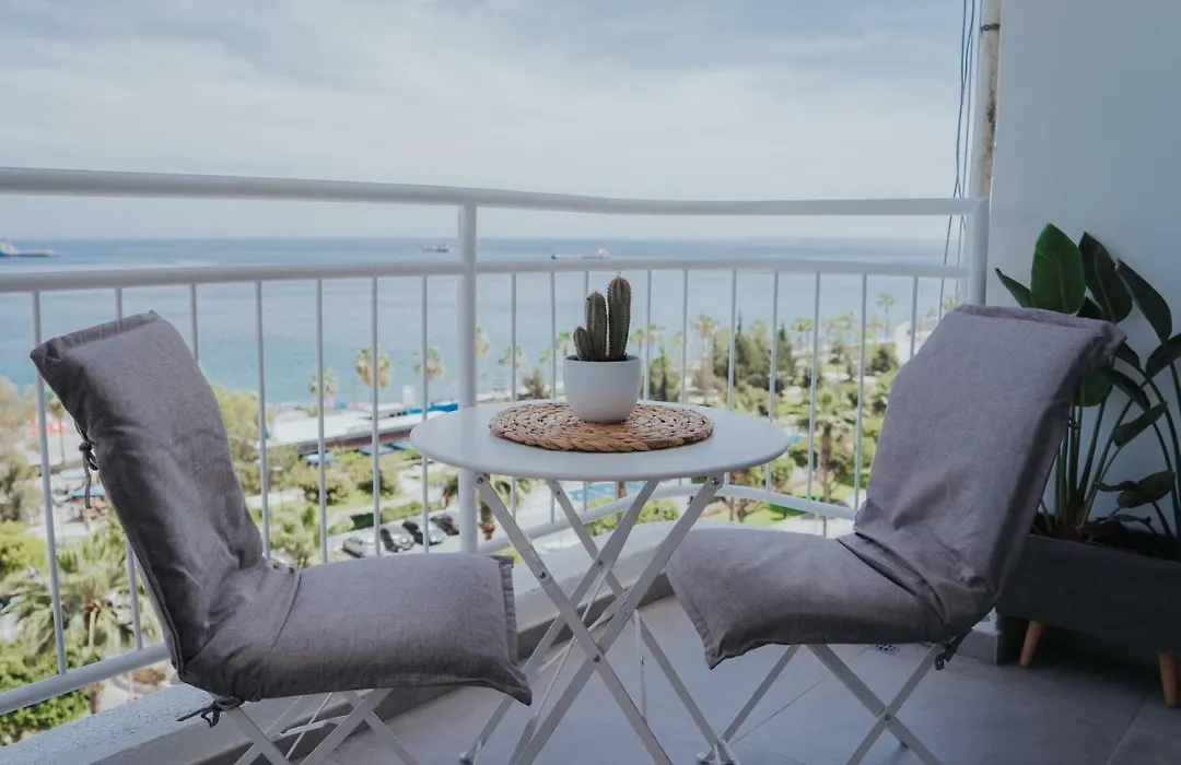 Just A Seaview Apt. * Top Location * City Center *-1