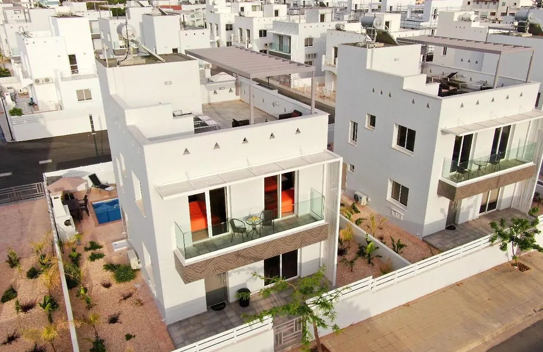 Nissini Villas 2-1
