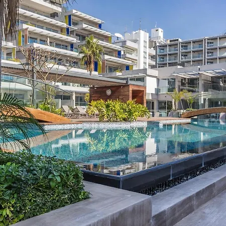 Carmencita Studio B14 With Pool-2