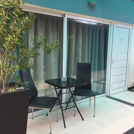 Livadia Studio-3