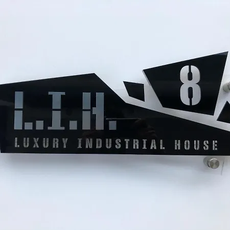 Luxury Industrial House 8-3