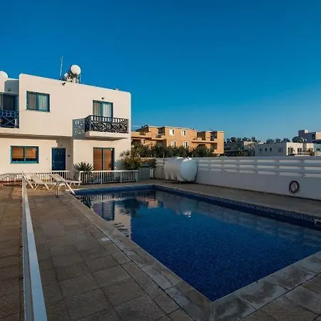 Central Gem - 10 Min Walk To The Sea, Harbor And Mall-2