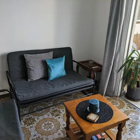 Fantastic 1 Bed Apartment By The Sea Opposite 4 Seasons Limassol-2
