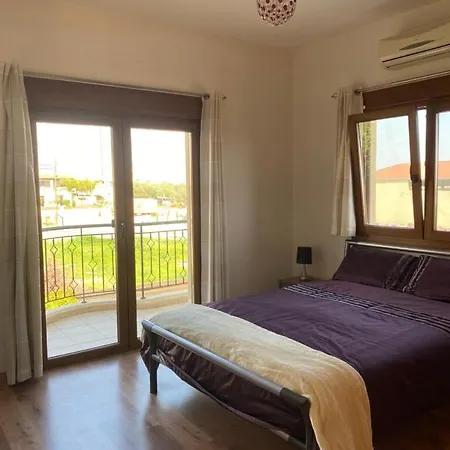 Episkopi Villa, Luxury 4 Bedroom With Pool - Limassol-2