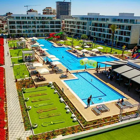 Courtyard Long Beach Holiday Resort-3