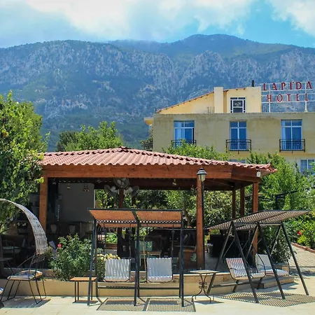Lapida Garden-2