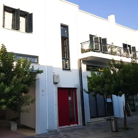 Trianon Hostel - Central Paphos Old Town-2