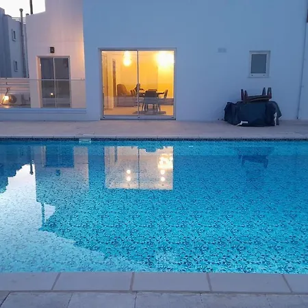 Sky Apartment On The Pool-2
