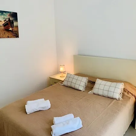Beautiful & Quiet Two-Bedroom Apartment With Private Garden Lukomorye C1-2