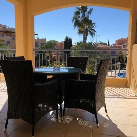 Limnaria Gardens - Modern 1 Bed, Walk To Beach & Shops-2