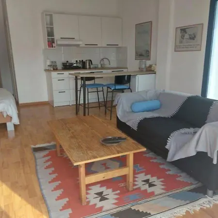 Studio Room Ensuite By The Beach, Entire Independent Unit-3