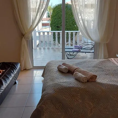 Nissi Golden Sands Holiday Apartment Free WiFi-3