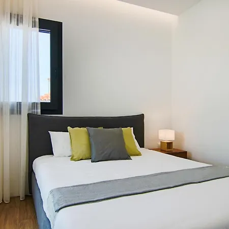 Phaedrus Living: City View Anna Residence 102-2