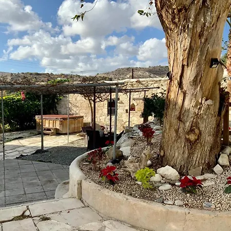 Georgios Retreat. Quaint Stone House.-2