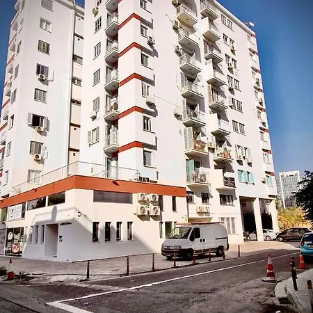 Newly Renovated Super-Chic Apartment-2