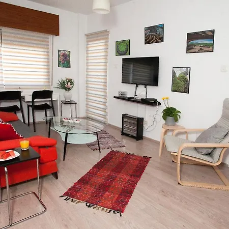 Artemis 3, Beachfront Boutique Apartment-2