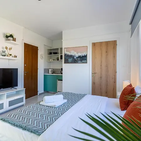 Sofia'S Cosy Studio In Larnaca-3