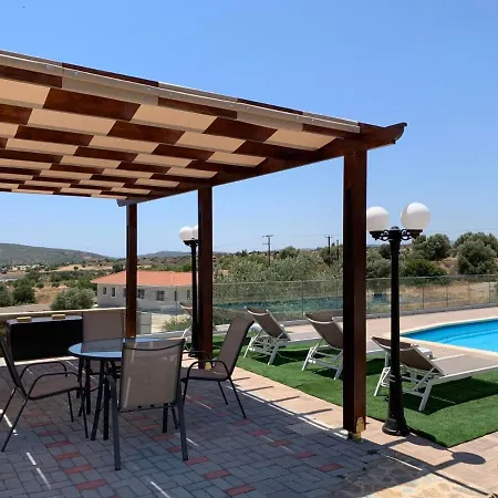 Studio In Captains House With A Pool-3
