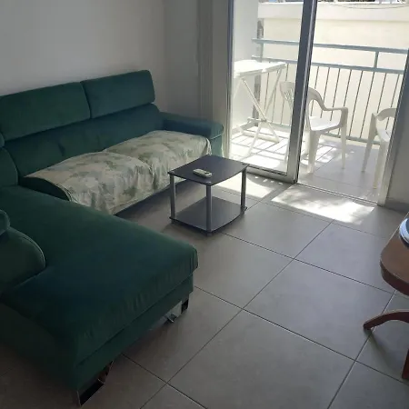 Central Modern Newly Furnished Apartment-3