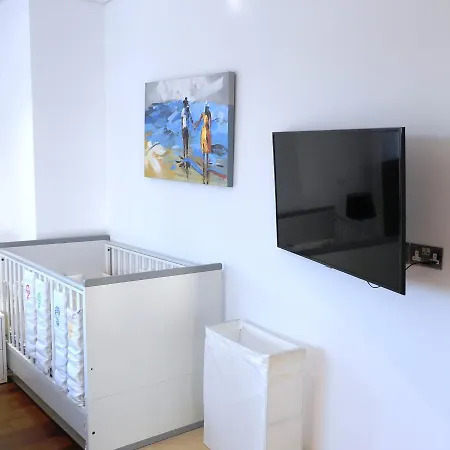 Holiday 6 Bedroom Luxury Villa-3