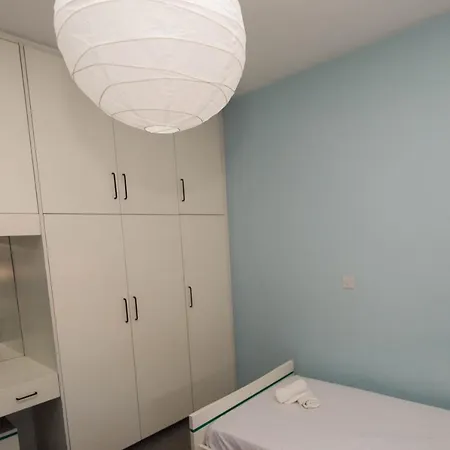 Private Room In A Shared Flat At Best Location-3