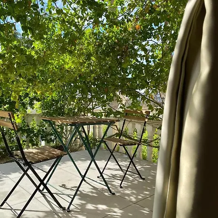 Moutallos Home-2