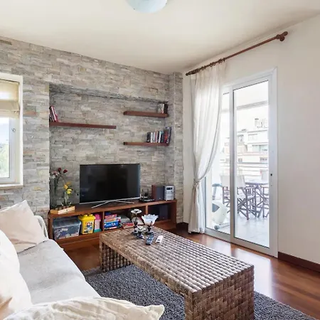 Warm Residence In The Heart Of The City Center - Balcony & View-2