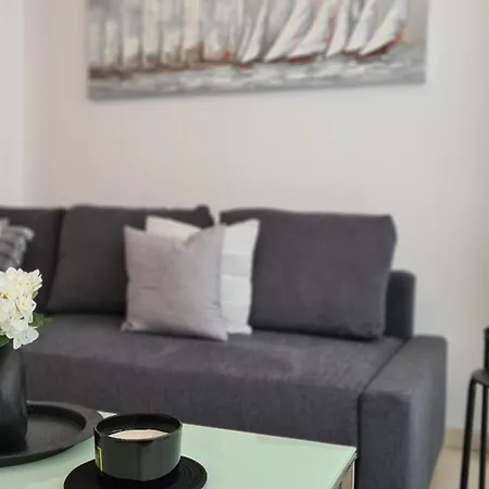 Stay Novel Apartment-3