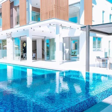 Vivo Mare Beachfornt Villas - Azure-2