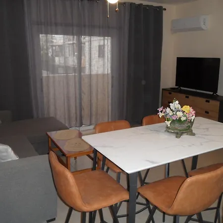 Family And Friends Flat Close To The Sea, Free Internet-3