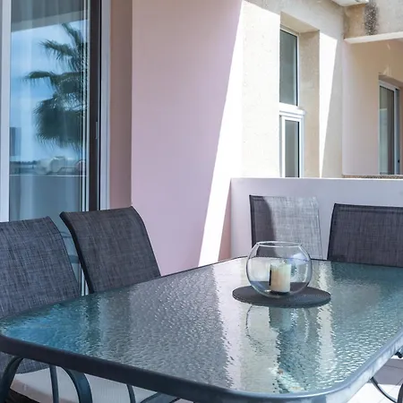 Just Renovated Beautiful 2 Bed Apartment In Paphos 5 Min Drive To The Beach-2
