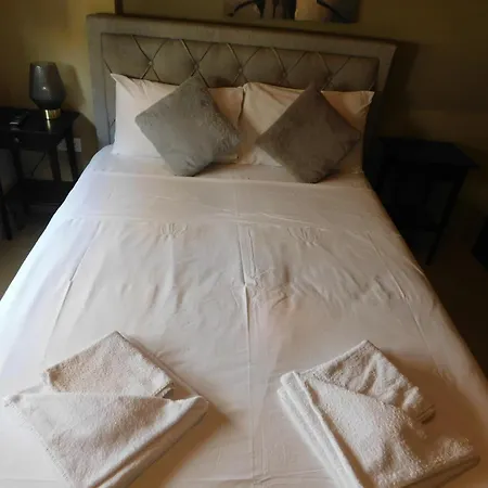 Paramount Gardens Resorts C201-3