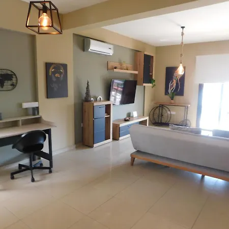 Paramount Gardens Resorts C201-2