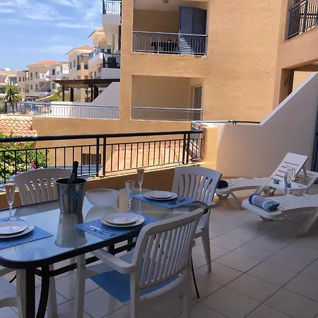 Kings Palace - Stylish 2 Bed Apartment With Sea Views-2