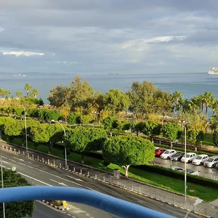 Sea Front & City Center, Amazing Sea View-2