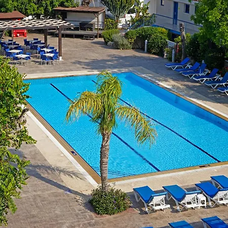 Green Bungalows Hotel Apartments-3