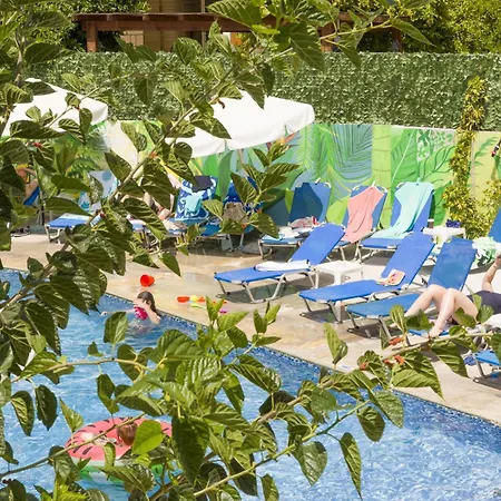 Alecos Hotel Apartments-2