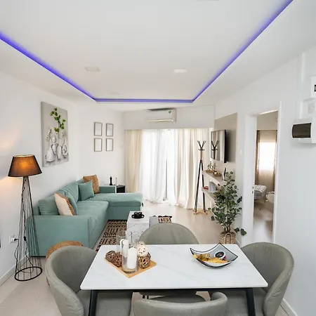 Lazuli Beach & Pool Apartment 501-3