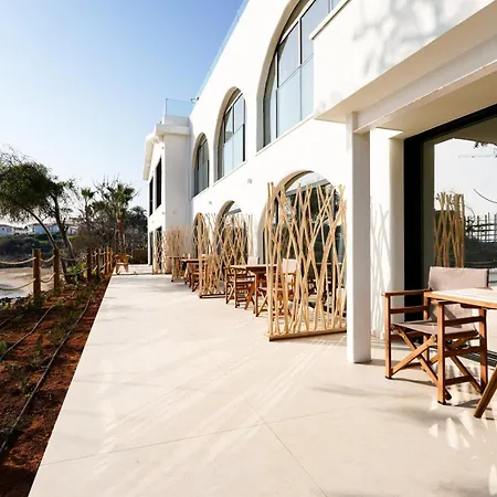 Sirena Bay Beach House And Luxury Suites-3