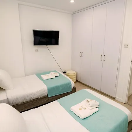 Lazuli Sea View Beachfront Ap 21-2