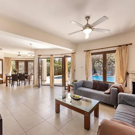 Villa Tsikkos Dio-2