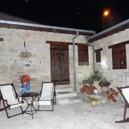 Niki'S House-2