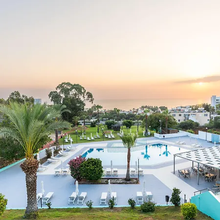 Adelais Bay Hotel-2