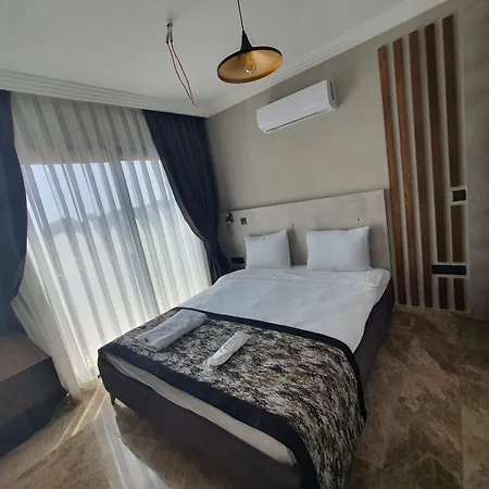 Chic Flat W Pool 5 Min To Beach In Kyrenia-3
