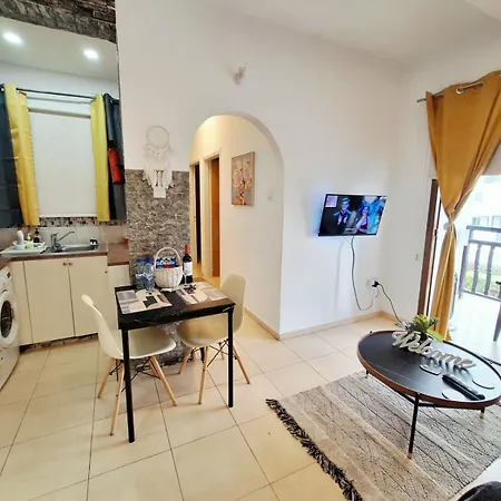 Kato Paphos Apt 400M To The Beach-3